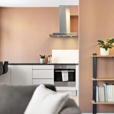 Sentral I Brosundet *