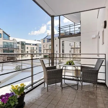 Apartment Sentral I Brosundet *