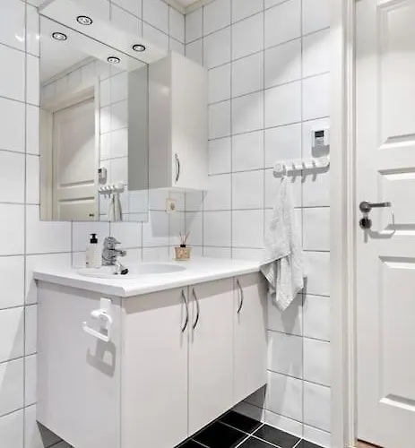 Sentral I Brosundet *