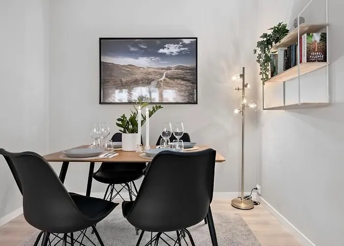 Sentral I Brosundet *